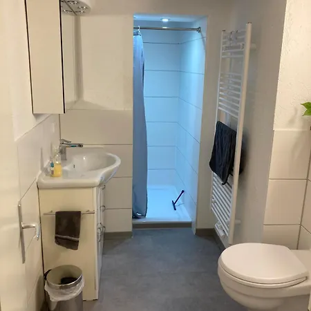 Rodo Souterrain - 2 Mit 1 Schlafzimmer Apartment